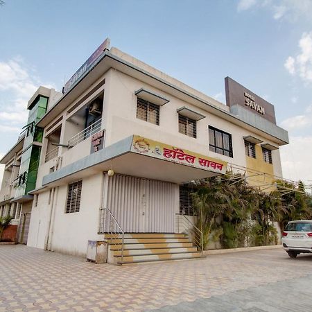 Oyo Slp013 Savan And Sapna Lodging Hotel Solapur Bagian luar foto